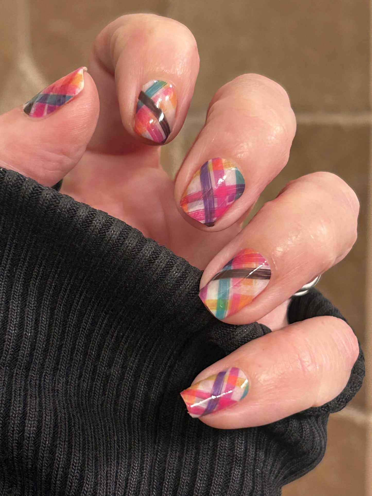 Pink Plaid Nail Wraps