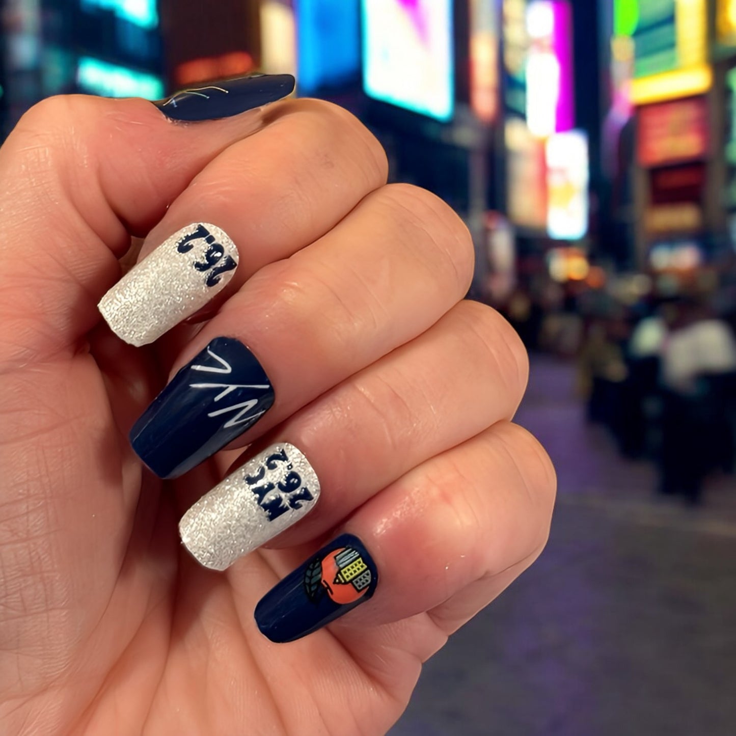 Race You To The Park 2 - New York City Marathon Nails - Exclusive Nail Wraps