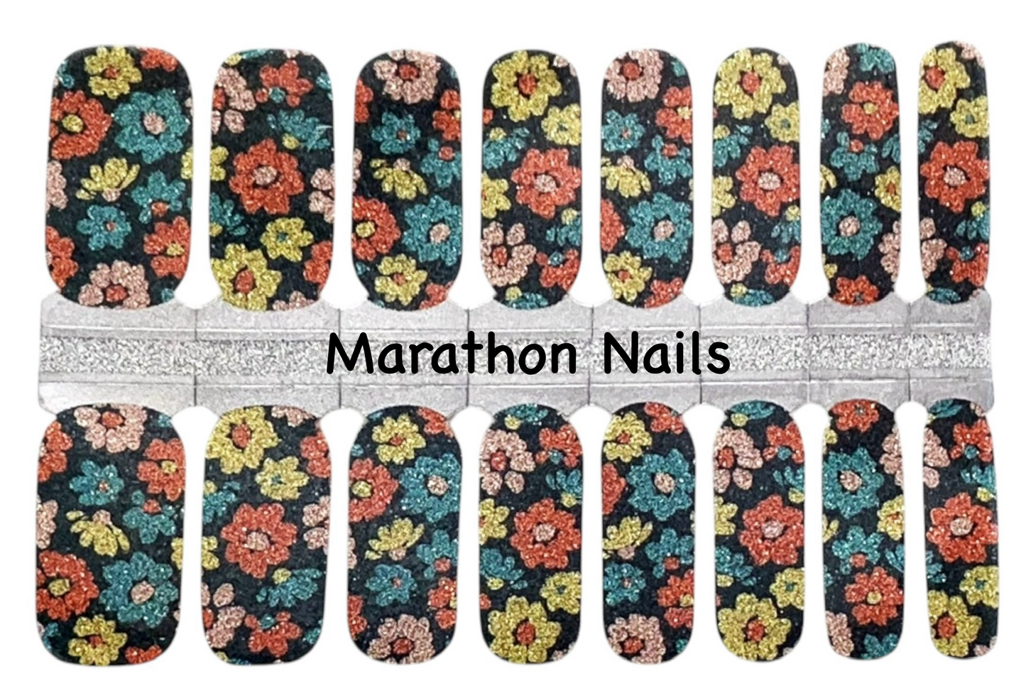 Everybody Loves Daisies Nail Wraps