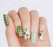 Lucky Clovers Nail Wraps