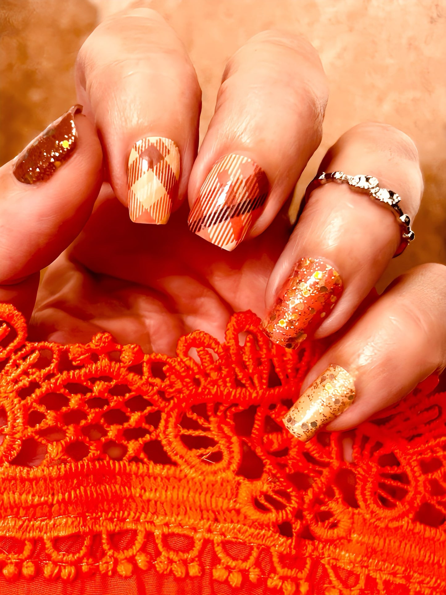 Fall Chills Plaid Nail Wraps