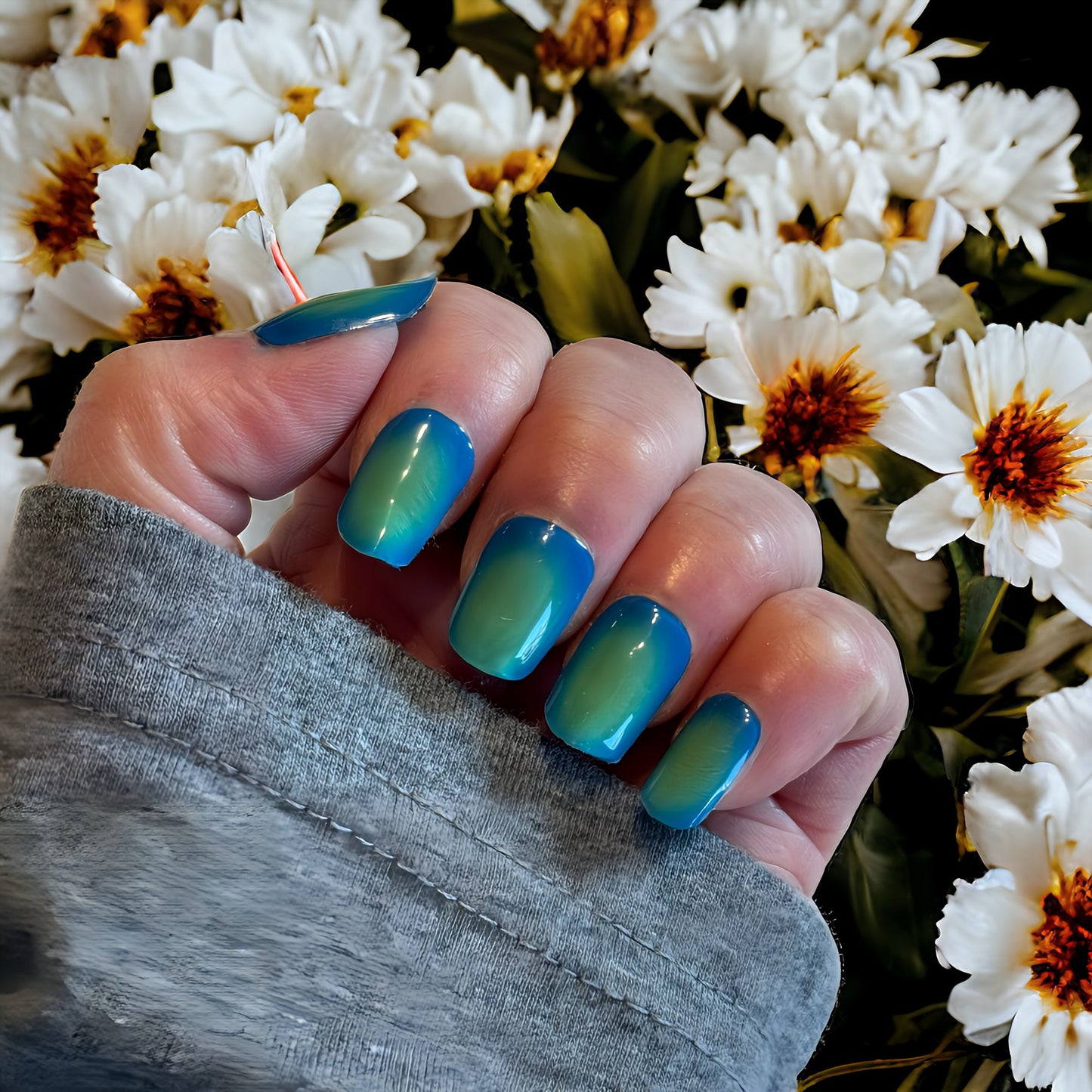 Green Flare 30ct Semi Cured Gel Nail Wraps
