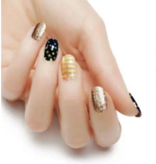Gold Triumph Lux Nail Wraps