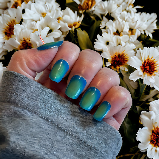 Blue Burst 30ct Semi Cured Gel Nail Wraps